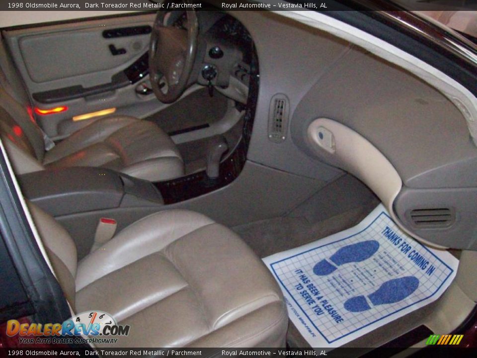 1998 Oldsmobile Aurora Dark Toreador Red Metallic / Parchment Photo #27