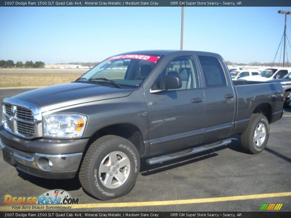 2007 Dodge Ram 1500 SLT Quad Cab 4x4 Mineral Gray Metallic / Medium Slate Gray Photo #1