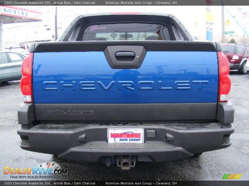 2003 Chevrolet Avalanche Z66 Arrival Blue / Dark Charcoal Photo #4