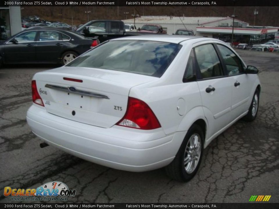 2000 Ford Focus ZTS Sedan Cloud 9 White / Medium Parchment Photo #2