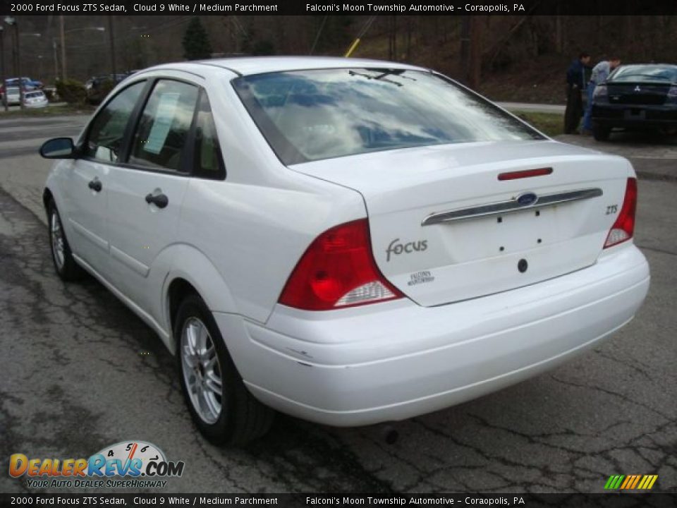 2000 Ford Focus ZTS Sedan Cloud 9 White / Medium Parchment Photo #4