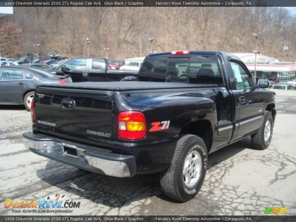 1999 Chevrolet Silverado 1500 Z71 Regular Cab 4x4 Onyx Black / Graphite Photo #2