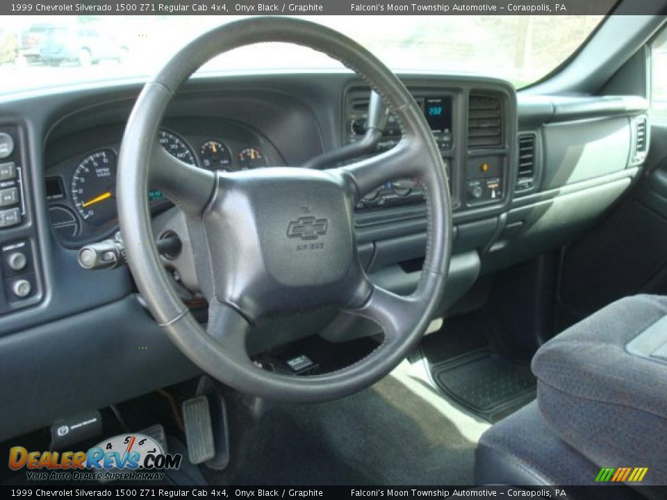 1999 Chevrolet Silverado 1500 Z71 Regular Cab 4x4 Onyx Black / Graphite Photo #9