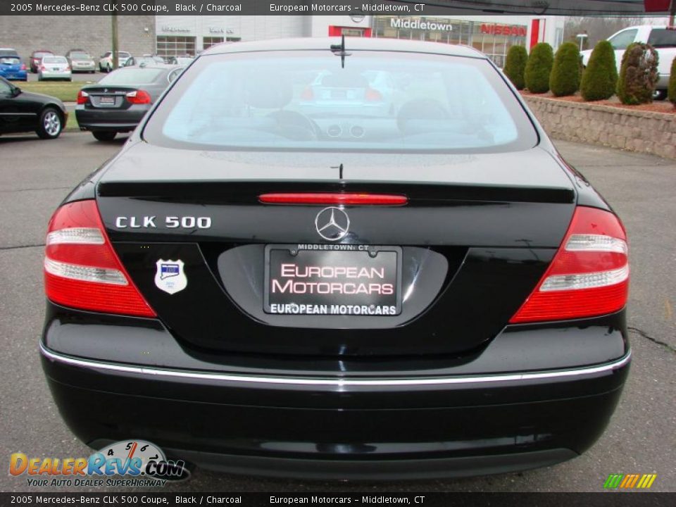 2005 Mercedes-Benz CLK 500 Coupe Black / Charcoal Photo #8