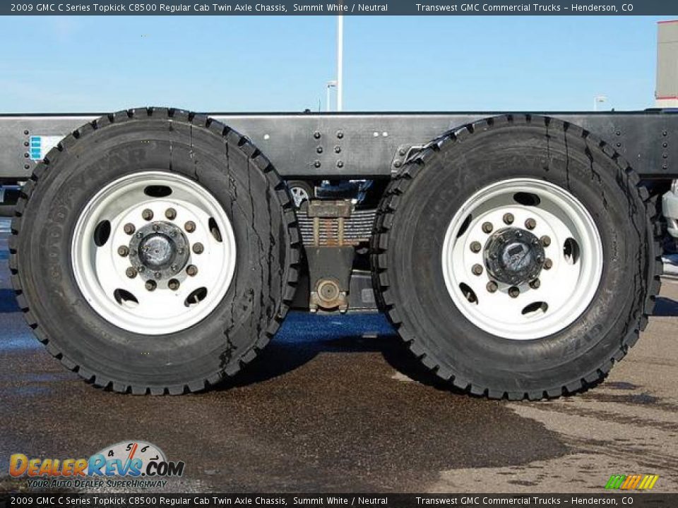 2009 GMC C Series Topkick C8500 Regular Cab Twin Axle Chassis Summit White / Neutral Photo #13