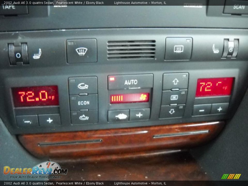2002 Audi A6 3.0 quattro Sedan Pearlescent White / Ebony Black Photo #20