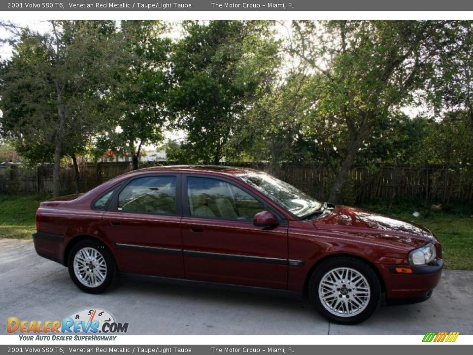 2001 Volvo S80 T6 Venetian Red Metallic / Taupe/Light Taupe Photo #12