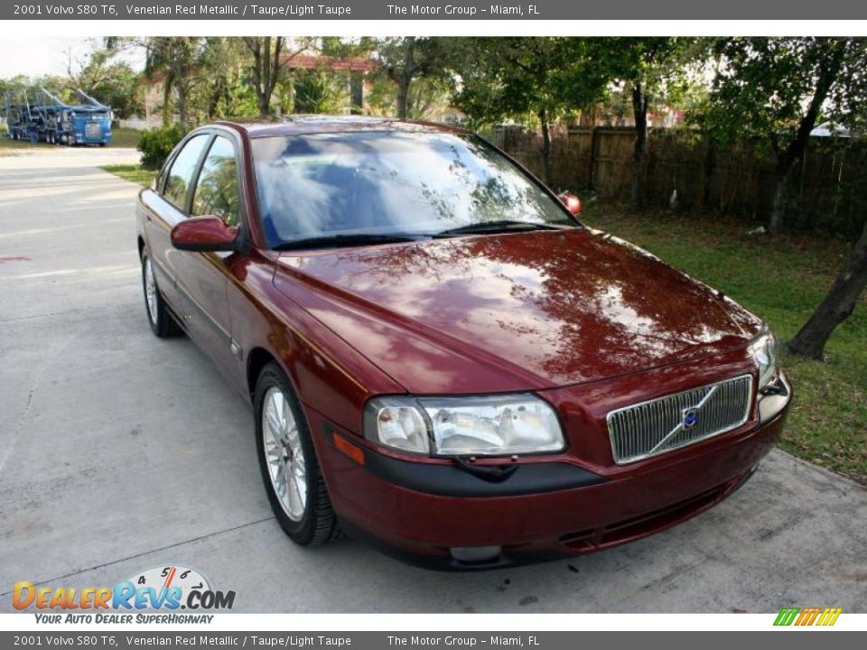 2001 Volvo S80 T6 Venetian Red Metallic / Taupe/Light Taupe Photo #17