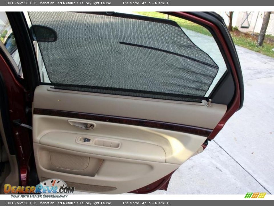 2001 Volvo S80 T6 Venetian Red Metallic / Taupe/Light Taupe Photo #34