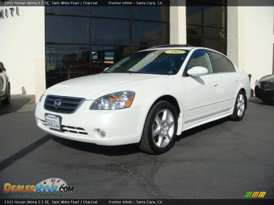 2003 Nissan Altima 3.5 SE Satin White Pearl / Charcoal Photo #1