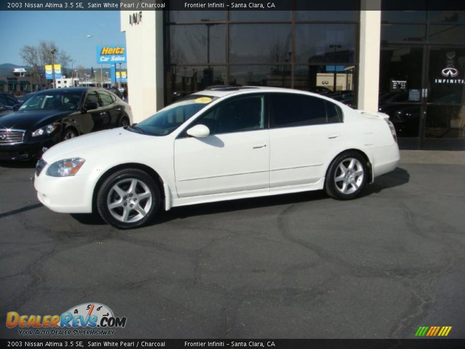 2003 Nissan Altima 3.5 SE Satin White Pearl / Charcoal Photo #2