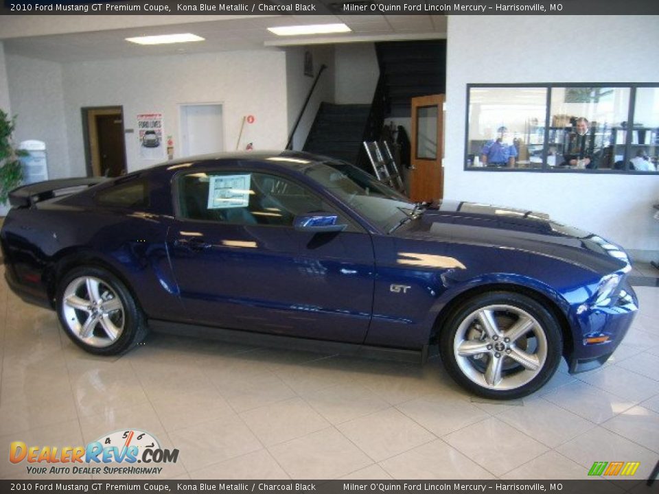 2010 Ford Mustang GT Premium Coupe Kona Blue Metallic / Charcoal Black Photo #2