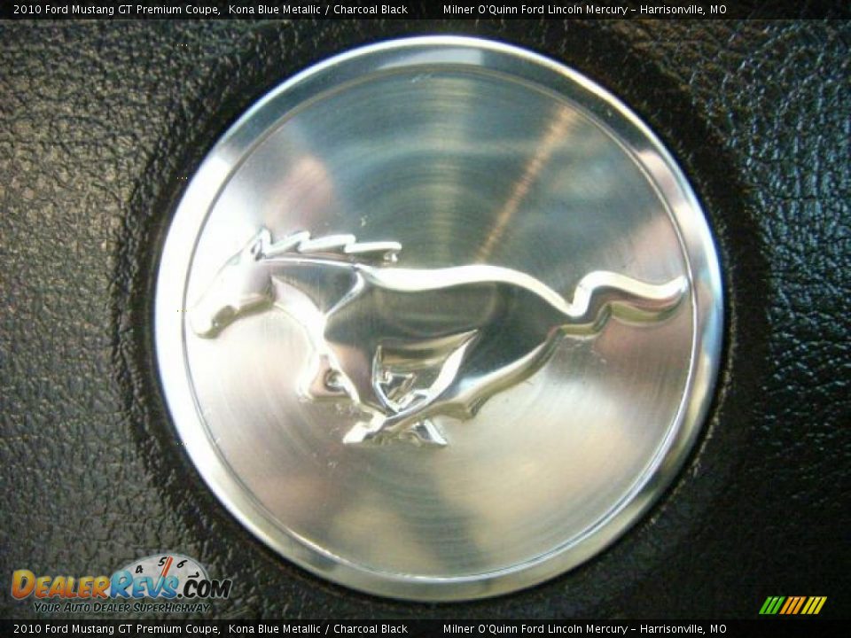 2010 Ford Mustang GT Premium Coupe Kona Blue Metallic / Charcoal Black Photo #19