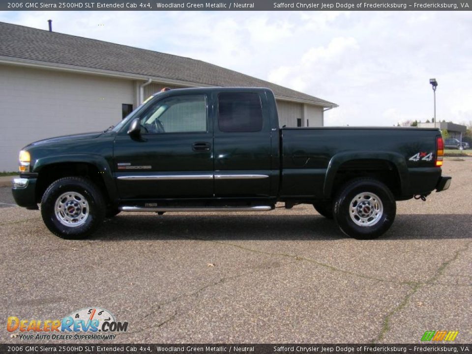 2006 GMC Sierra 2500HD SLT Extended Cab 4x4 Woodland Green Metallic / Neutral Photo #8