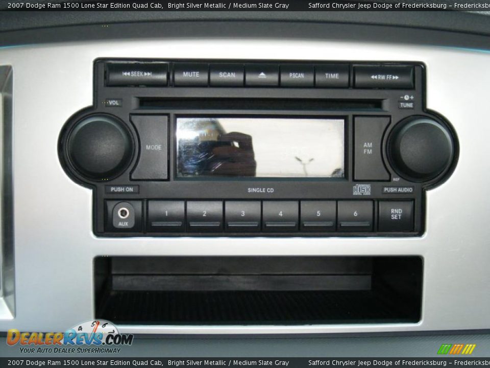 2007 Dodge Ram 1500 Lone Star Edition Quad Cab Bright Silver Metallic / Medium Slate Gray Photo #30