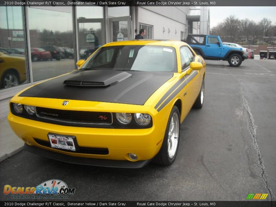 2010 Dodge Challenger R/T Classic Detonator Yellow / Dark Slate Gray Photo #2