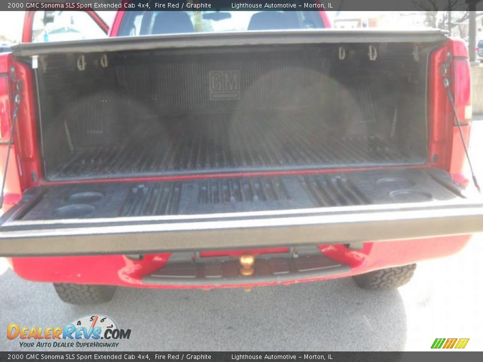 2000 GMC Sonoma SLS Sport Extended Cab 4x4 Fire Red / Graphite Photo #9
