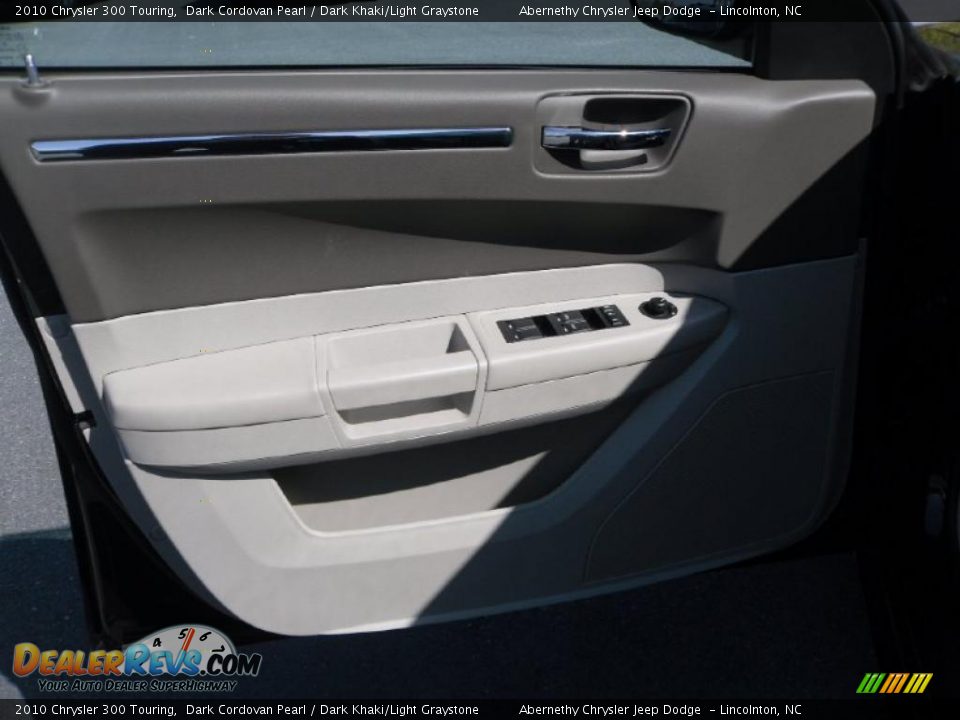 2010 Chrysler 300 Touring Dark Cordovan Pearl / Dark Khaki/Light Graystone Photo #7