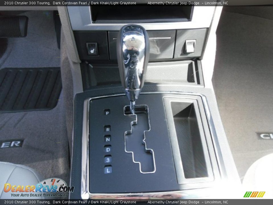 2010 Chrysler 300 Touring Dark Cordovan Pearl / Dark Khaki/Light Graystone Photo #12