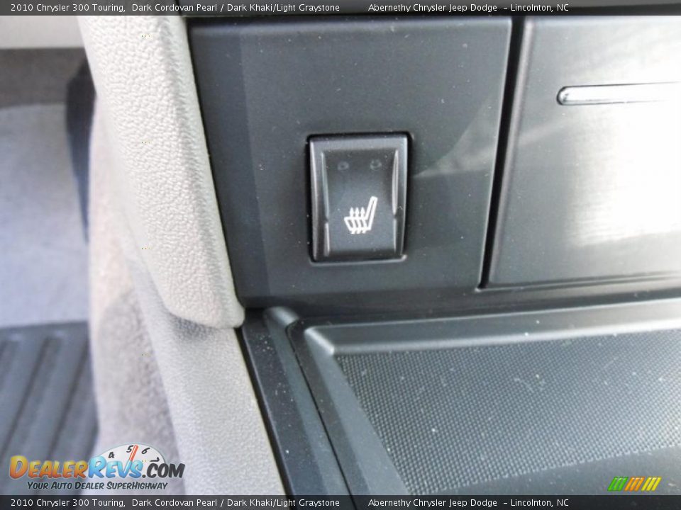 2010 Chrysler 300 Touring Dark Cordovan Pearl / Dark Khaki/Light Graystone Photo #15