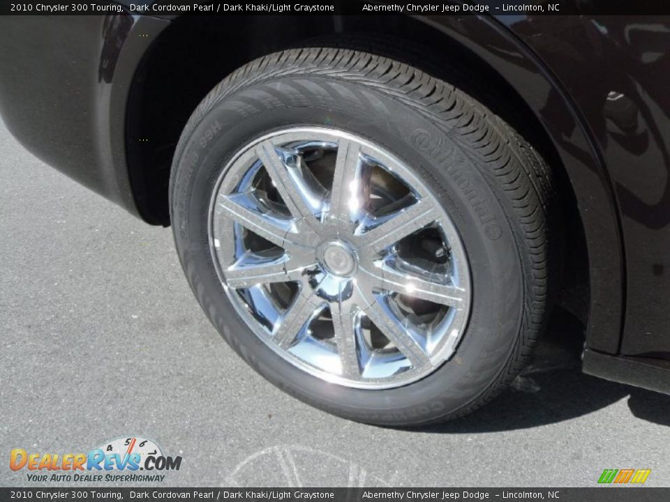 2010 Chrysler 300 Touring Dark Cordovan Pearl / Dark Khaki/Light Graystone Photo #21