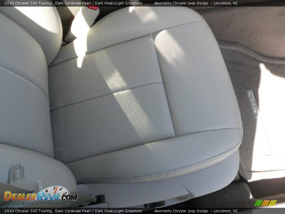 2010 Chrysler 300 Touring Dark Cordovan Pearl / Dark Khaki/Light Graystone Photo #22