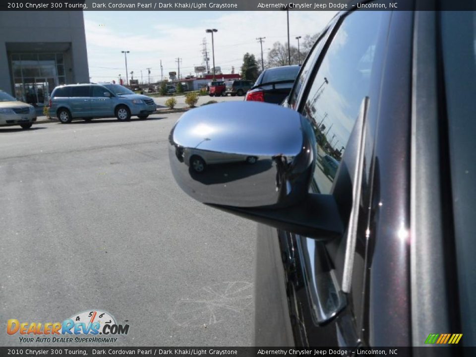 2010 Chrysler 300 Touring Dark Cordovan Pearl / Dark Khaki/Light Graystone Photo #26