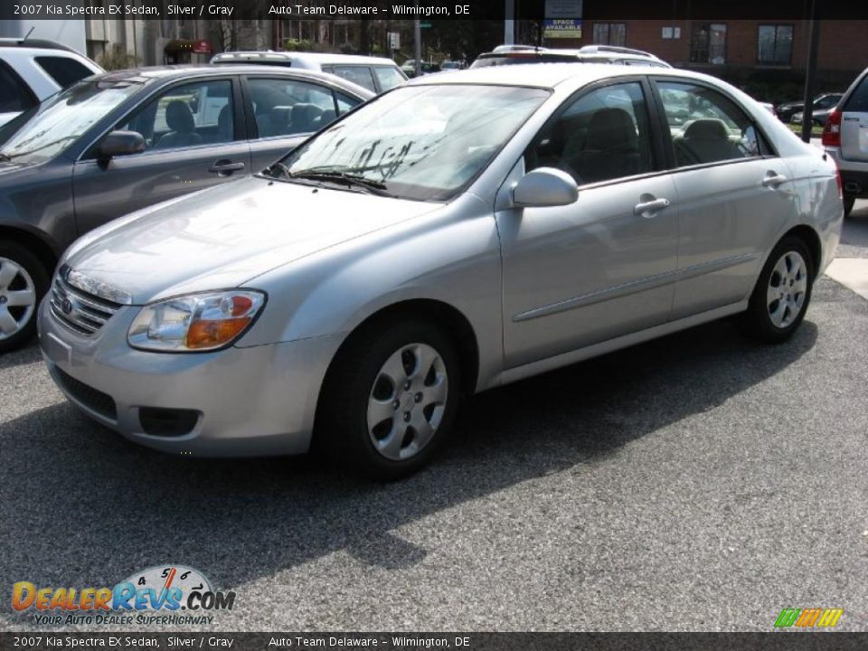 2007 Kia Spectra EX Sedan Silver / Gray Photo #2