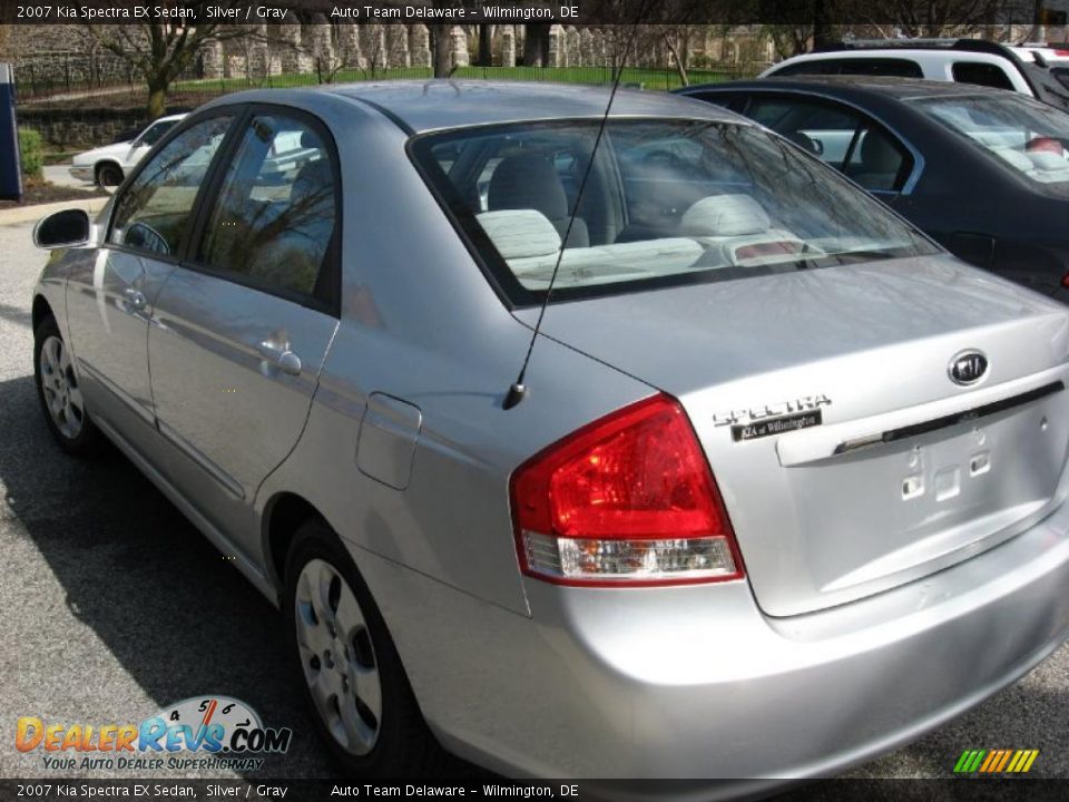 2007 Kia Spectra EX Sedan Silver / Gray Photo #7