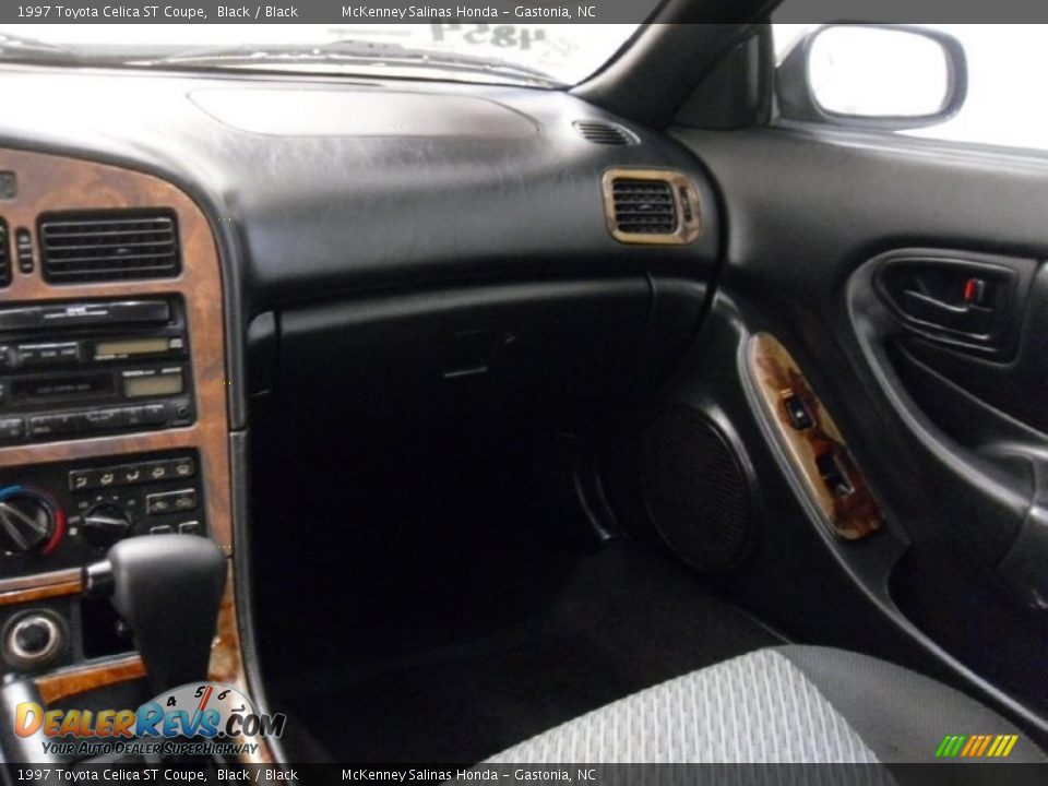 1997 Toyota Celica ST Coupe Black / Black Photo #15