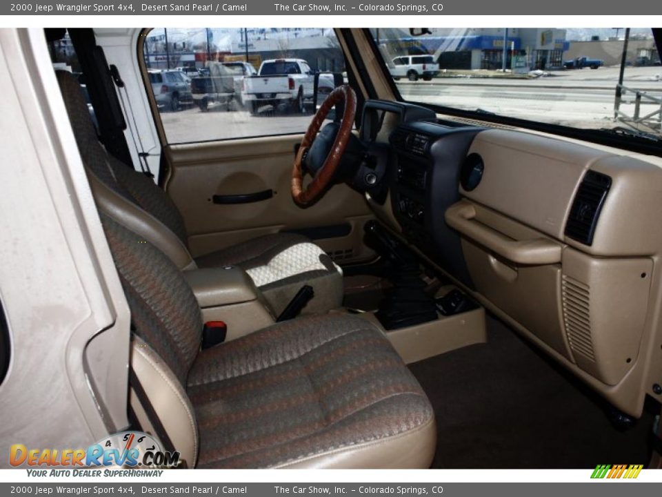 2000 Jeep Wrangler Sport 4x4 Desert Sand Pearl / Camel Photo #10