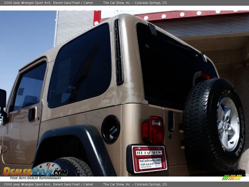 2000 Jeep Wrangler Sport 4x4 Desert Sand Pearl / Camel Photo #18