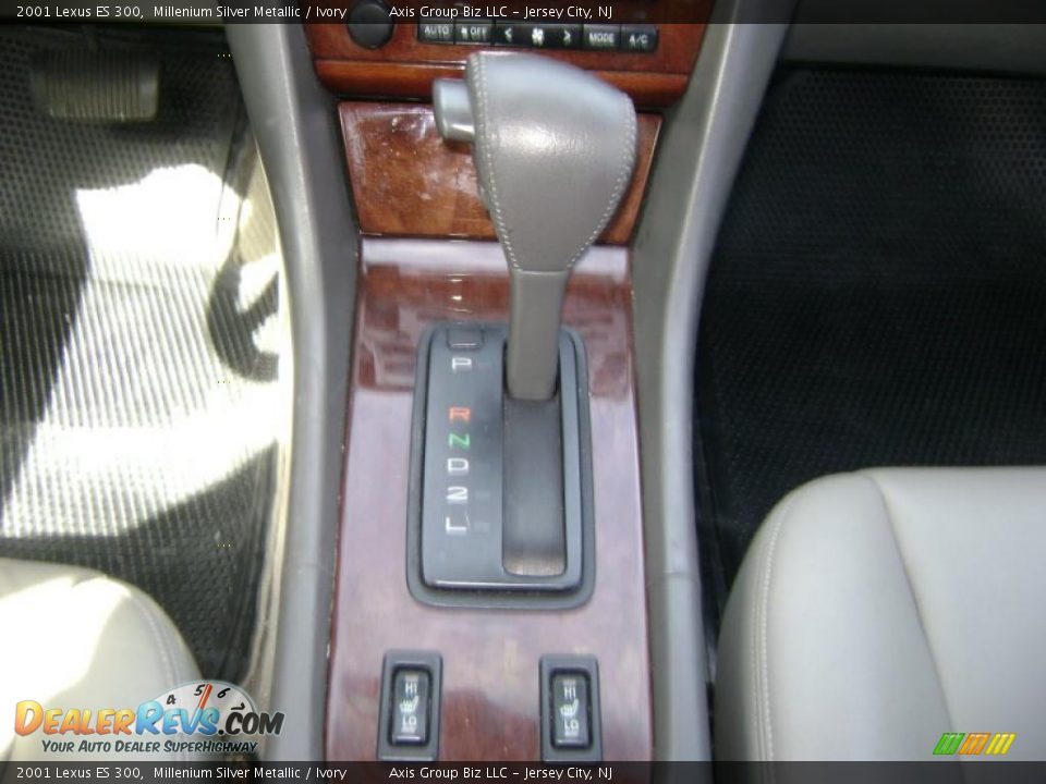 2001 Lexus ES 300 Millenium Silver Metallic / Ivory Photo #15