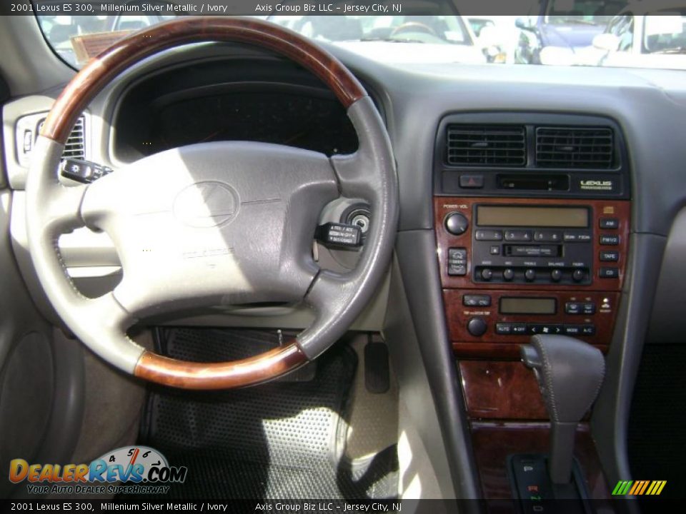 2001 Lexus ES 300 Millenium Silver Metallic / Ivory Photo #18