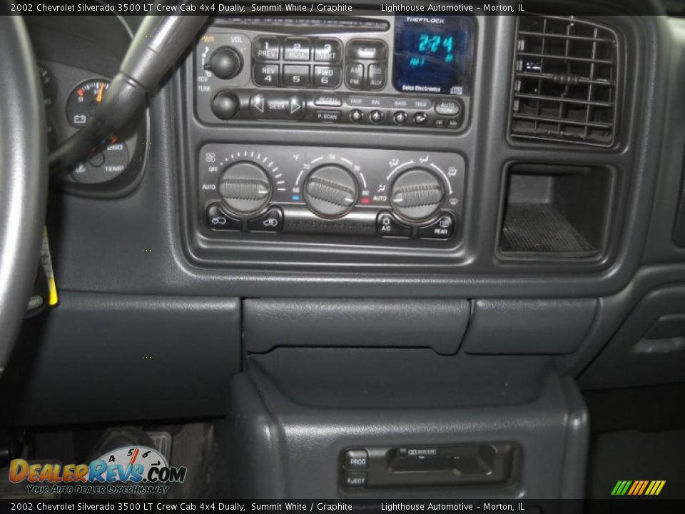 2002 Chevrolet Silverado 3500 LT Crew Cab 4x4 Dually Summit White / Graphite Photo #19