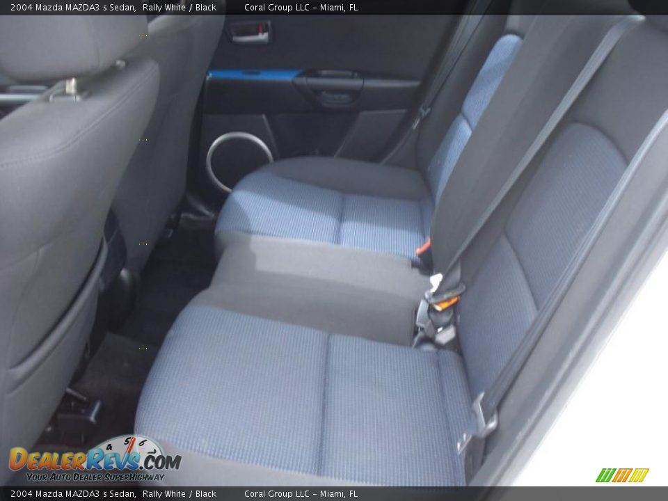 2004 Mazda MAZDA3 s Sedan Rally White / Black Photo #10