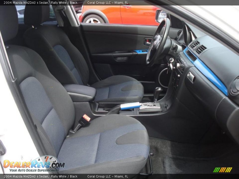 2004 Mazda MAZDA3 s Sedan Rally White / Black Photo #12