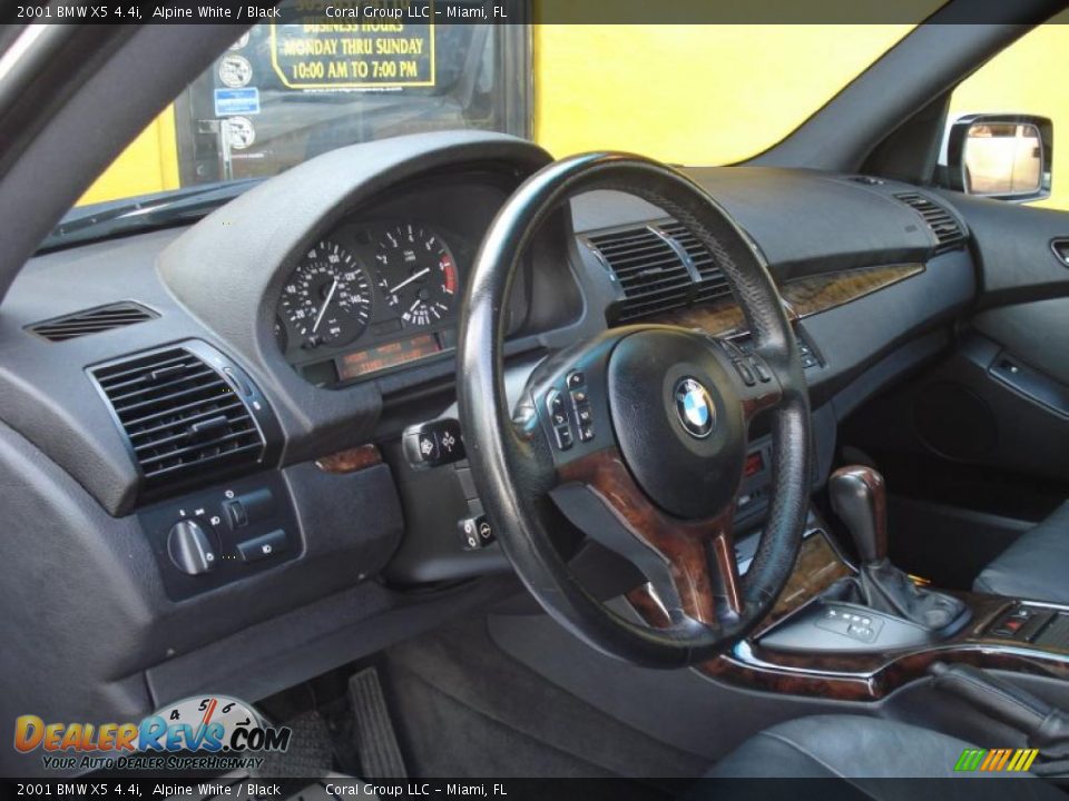2001 BMW X5 4.4i Alpine White / Black Photo #9