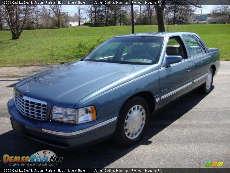 1999 Cadillac DeVille Sedan Parisian Blue / Neutral Shale Photo #2
