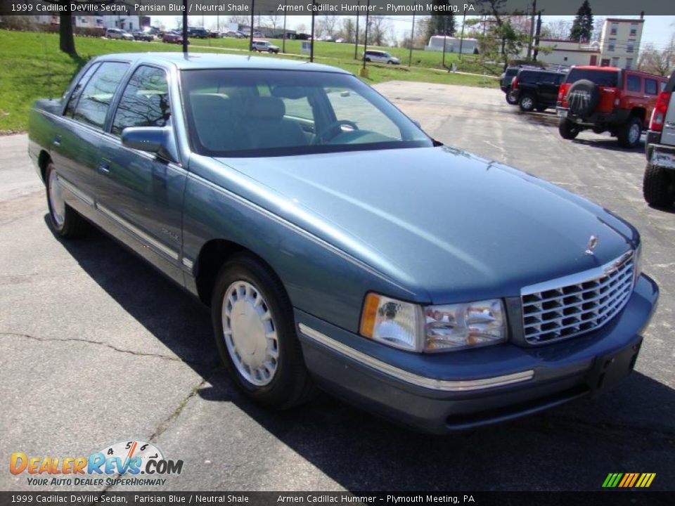 1999 Cadillac DeVille Sedan Parisian Blue / Neutral Shale Photo #4