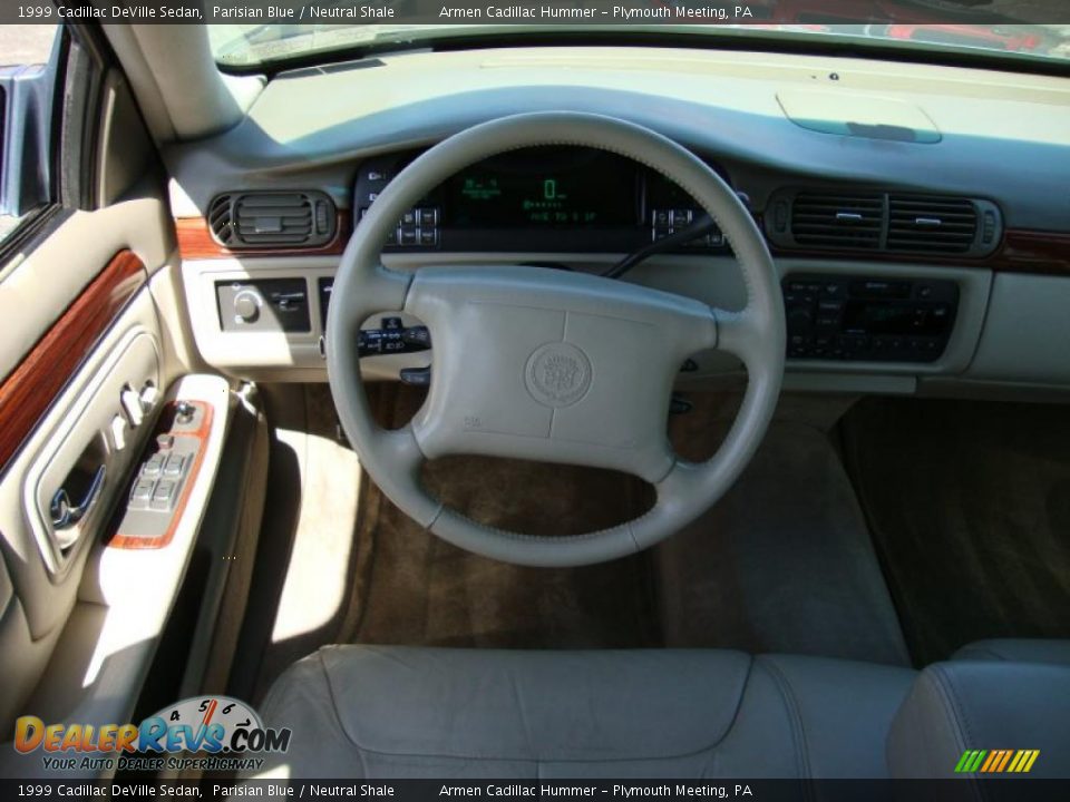 1999 Cadillac DeVille Sedan Parisian Blue / Neutral Shale Photo #25