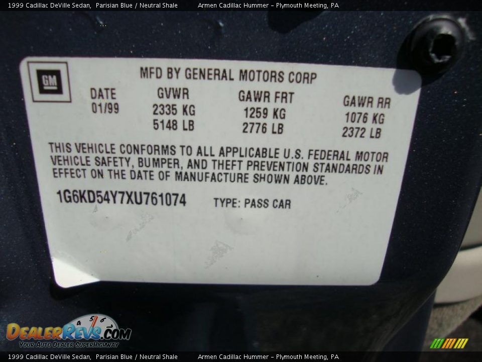 1999 Cadillac DeVille Sedan Parisian Blue / Neutral Shale Photo #34