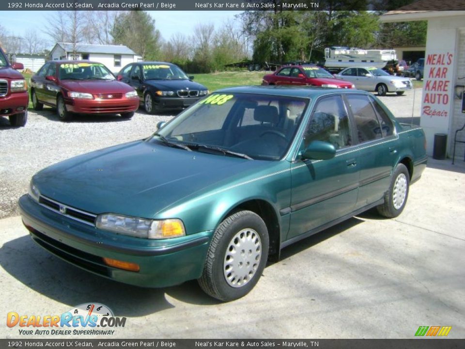 1992 Honda Accord LX Sedan Arcadia Green Pearl / Beige Photo #1