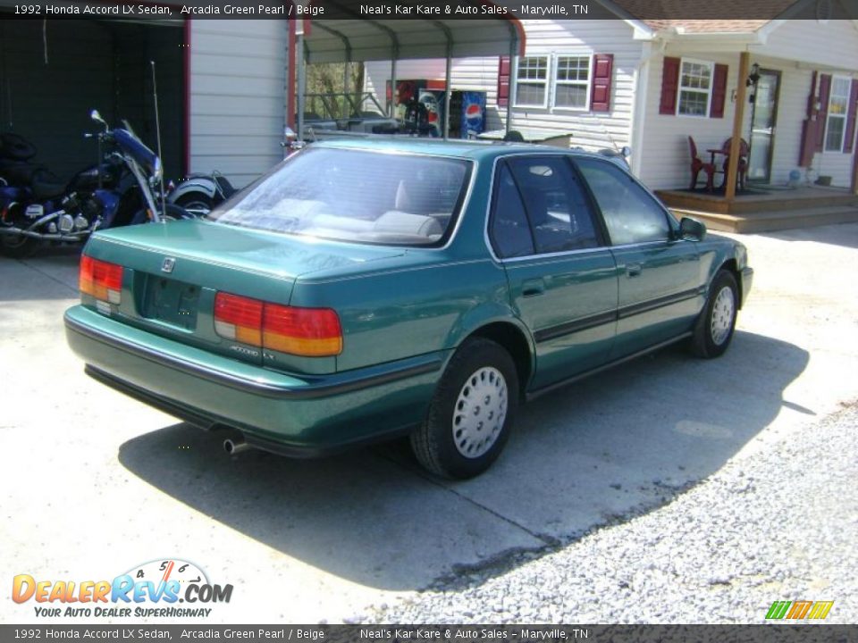 1992 Honda Accord LX Sedan Arcadia Green Pearl / Beige Photo #7
