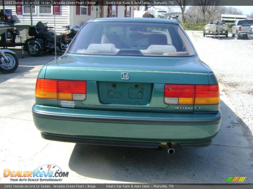 1992 Honda Accord LX Sedan Arcadia Green Pearl / Beige Photo #8