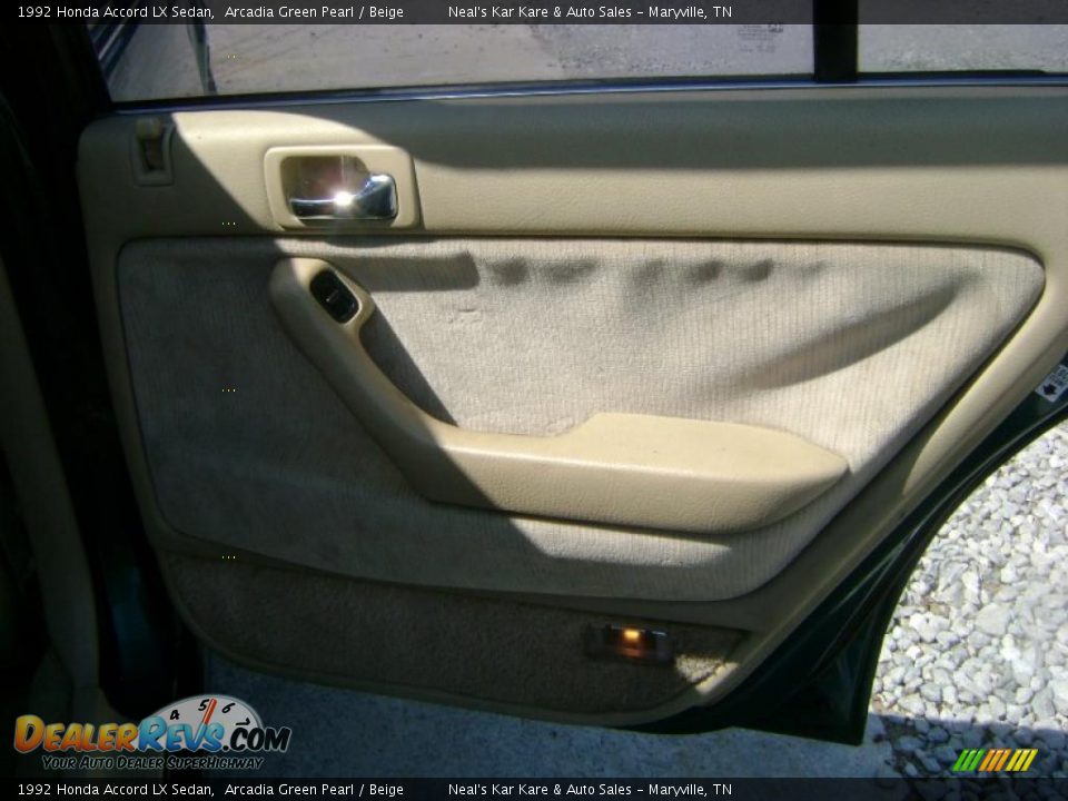 1992 Honda Accord LX Sedan Arcadia Green Pearl / Beige Photo #13