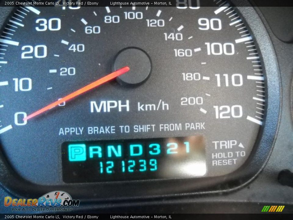 2005 Chevrolet Monte Carlo LS Victory Red / Ebony Photo #16