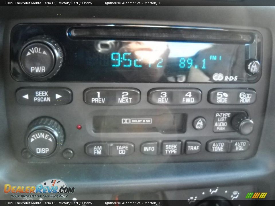 2005 Chevrolet Monte Carlo LS Victory Red / Ebony Photo #19