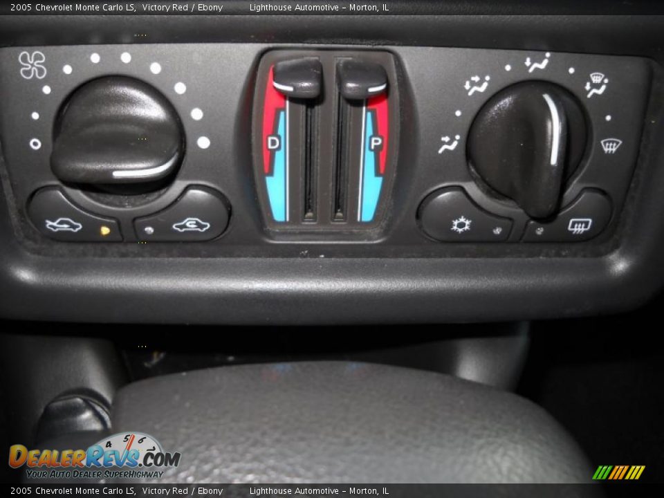 2005 Chevrolet Monte Carlo LS Victory Red / Ebony Photo #20