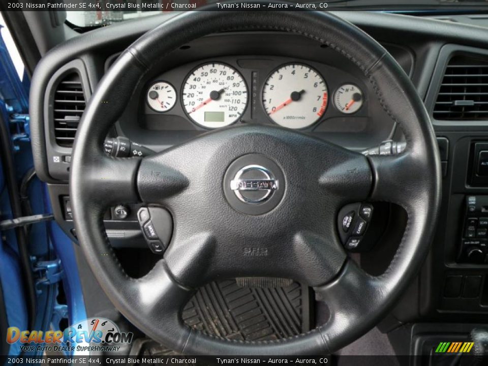 2003 Nissan Pathfinder SE 4x4 Crystal Blue Metallic / Charcoal Photo #10
